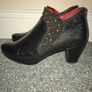 Jose Saenz ankle boots Image 5