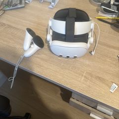 Meta Quest 3 + venom extension power bank