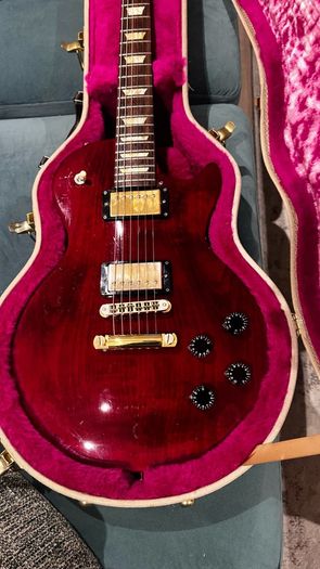 Gibson Les Paul Cherry Wine Red + Golden HW / Gothic rare hardcase 2005