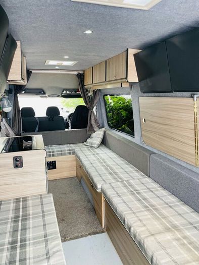 Mercedes Sprinter camper