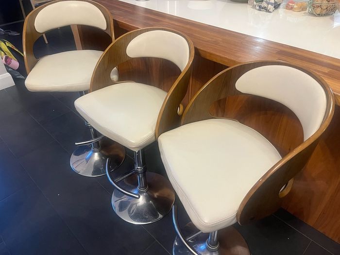 High Stools for Kitchen Dining