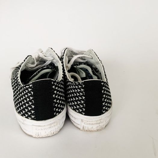 Converse size UK 2.5
