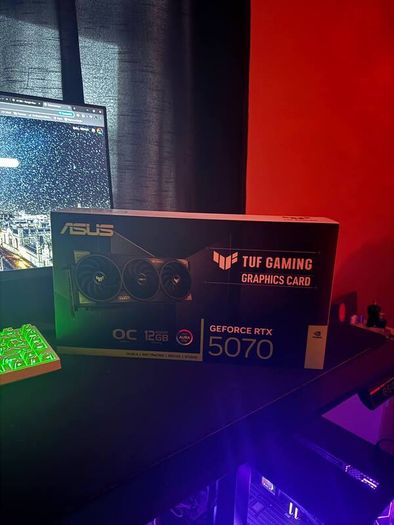 High-End gaming PC with RTX5070 / Ryzen 7 7700/ 32Gb DDR5