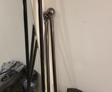 support the curtain