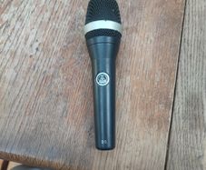 Akg D5