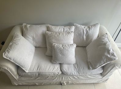 2/3 person sofa