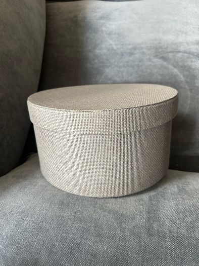 Round storage boxes