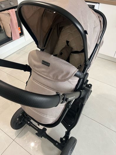 Baby travel system