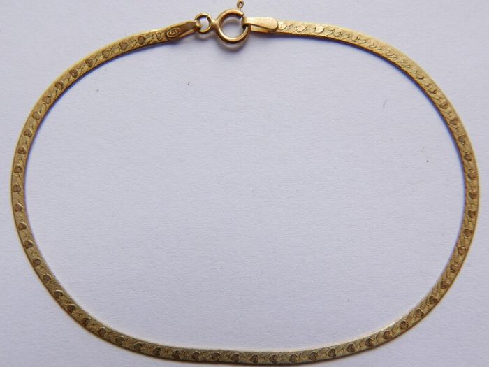 Vintage Solid 9K Yellow Gold 375 Herringbone Bracelet: Reversible Textured & Polished Finish, Flat Snake Chain Style length 7,1" - 1,1g