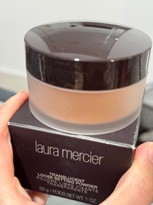 Laura mercier powder