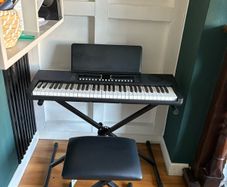 kids piano - like new
