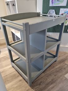 Changing table