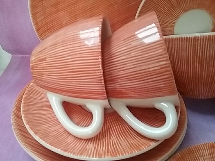 Eighteen Piece Breakfast Cup Teaset