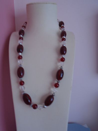 Long necklace,Jewellery,Red necklace