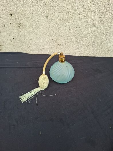 Vintage blue perfume bottle spray possible to post