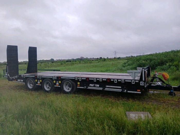 Low loader