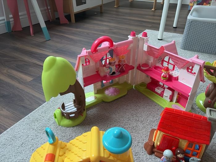 ELC Happyland playset