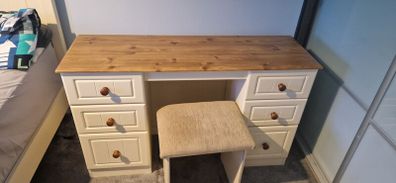 Dressing table and stool.