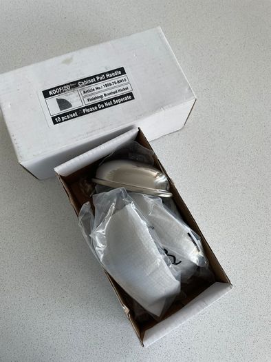 Cabinet handles