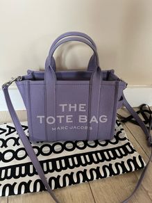 Marc Jacobs small leather tote . Like a new .