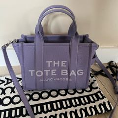 Marc Jacobs small leather tote . Like a new .