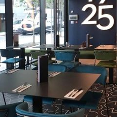 X8 Large illuminated numbers