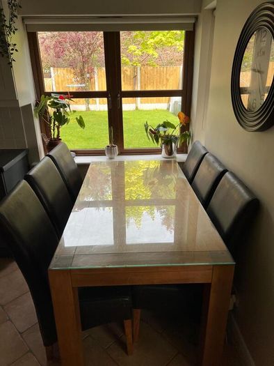 Kitchen table