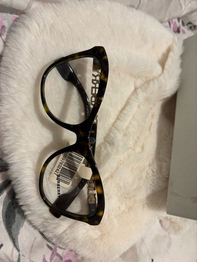 eyeglass Burberry