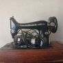 Singer Sewing machine Image 2