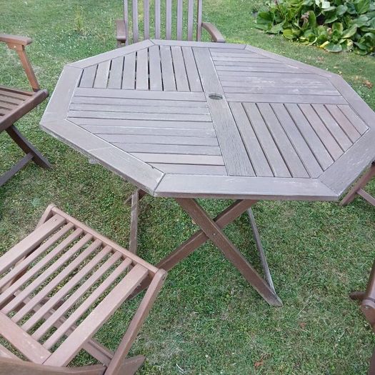Garden table and chairs, parasol and cushions