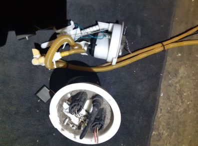Bmw 3 Series E92 E93 N43 Fuel Pump Tank