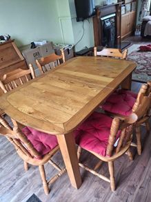 Table & 6 Chairs