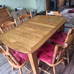 Table & 6 Chairs