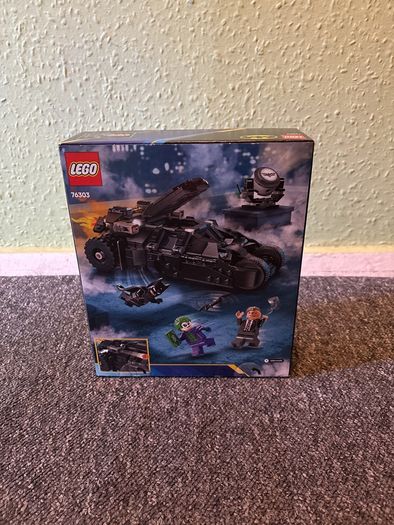Lego Batman Tumbler vs Two Face and The Joker