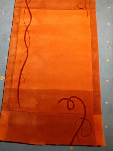 NEW  terracotta rug