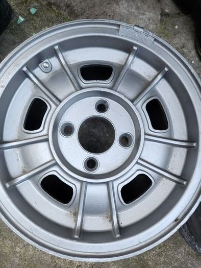 Bmw alloys . 2002 E10