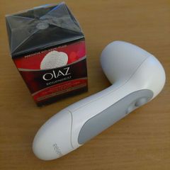Olay facial cleansing brush