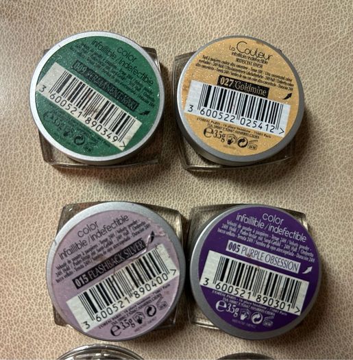 6 high pigment eyeshadow