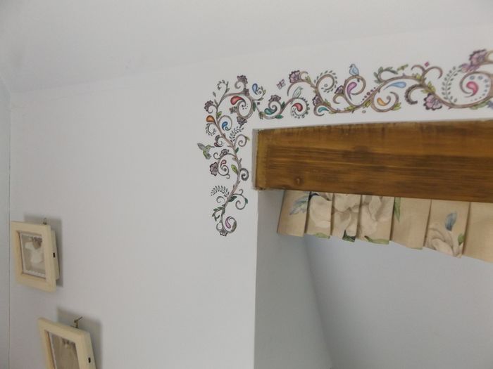 Jacobean design wall decal/sticker/art transfer vintage girl's room border trim