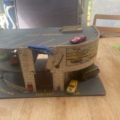 Toy Car Garage Triang Spot-On