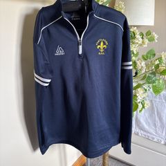 Mens top