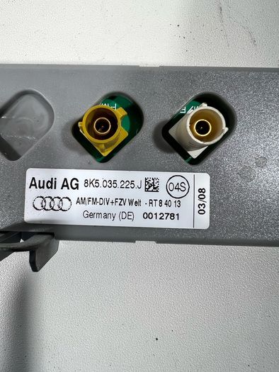 Audi A4 B8  Aerial Antenna Amplifier 8k5035225j     2008-2012.