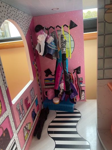 LOL Surprise Dolls House