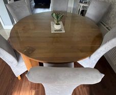 Stunning Solid Oak Dining Table & 6 Chairs