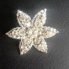 Vintage silver tone floral brooch 19.7g