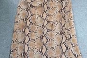 New.women's light summer skirt. Size 12/14