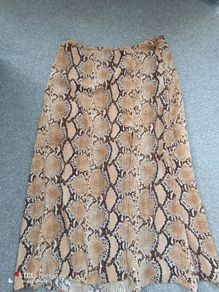 New.women's light summer skirt. Size 12/14