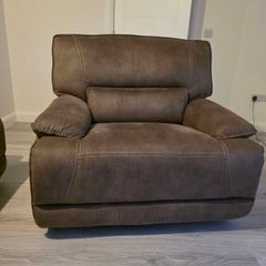 Baxter EZ Living Cuddle Chair