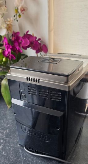 Automatic Delonghi Magnifica S Smart Coffee Machine