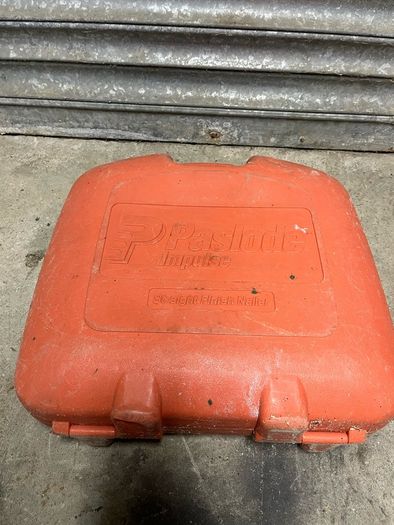 paslode IM 250 finishing nailer